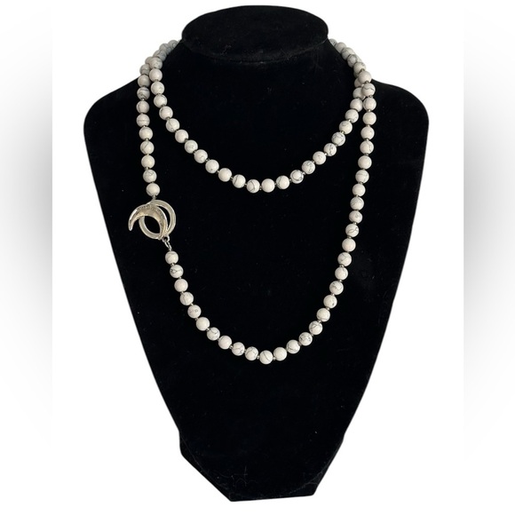 None Jewelry - True devotions 31” howlite bead necklace natural pink Quartz teardrop pendant.
